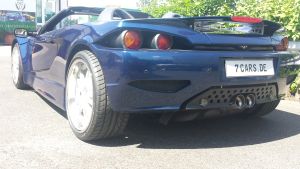 {short description of image}